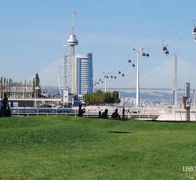 Parque das Nações, near Airport, Metro Station Lisboa Extérieur photo